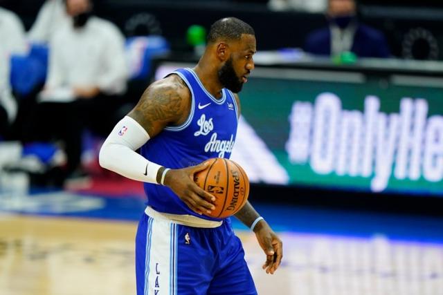 官宣：约基奇当选常规赛MVP 生涯第3次斩获MVP